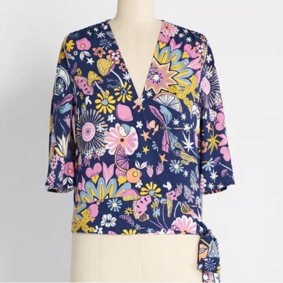 Modcloth Mushroom Butterfly Whimsical Print Wrap Shirt Size Medium - Picture 1 of 5